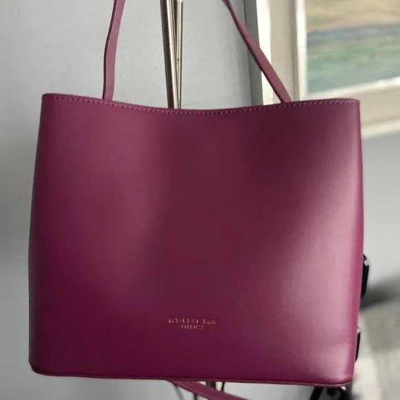 EVB Burgundy Leather Handbag Authentic - Picture 1 of 8